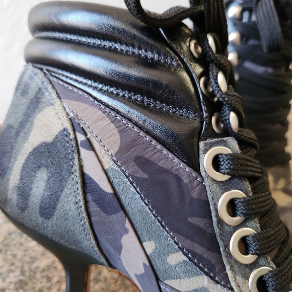 GIANNI BINI Jarret Green/Black Camo Print Suede Lace-up Booties Size 6 - Picture 8 of 16